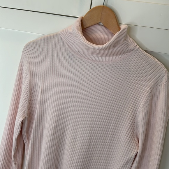 Chico’s Pink Ribbed Turtleneck long Sleeve Sweater Size: 2 - Picture 2 of 8